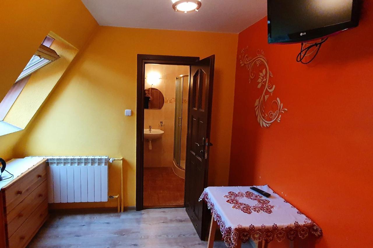 Tatrzanska Rezydencja Pod Brzyzkiem Zakopane Luaran gambar