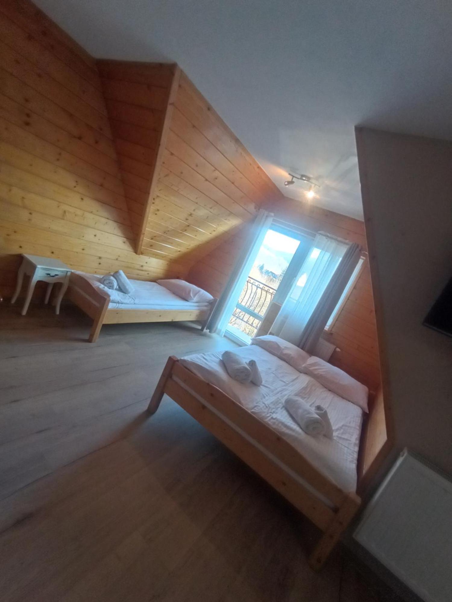 Tatrzanska Rezydencja Pod Brzyzkiem Zakopane Luaran gambar